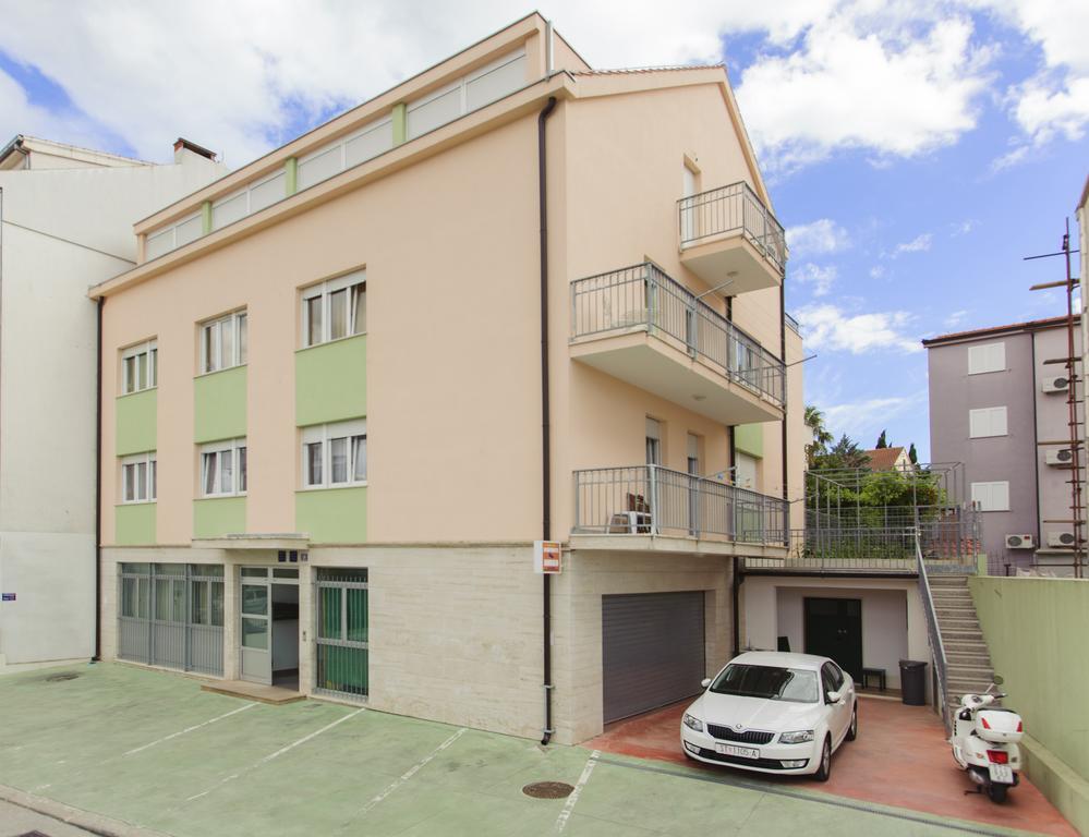 Amigo Comfort Apartments Σπλιτ Εξωτερικό φωτογραφία