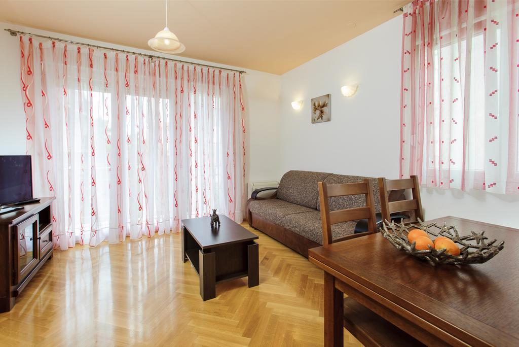 Amigo Comfort Apartments Σπλιτ Δωμάτιο φωτογραφία