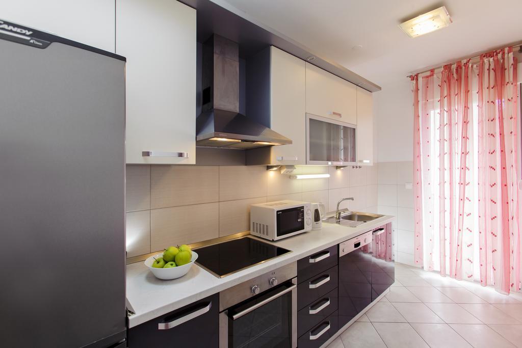 Amigo Comfort Apartments Σπλιτ Δωμάτιο φωτογραφία